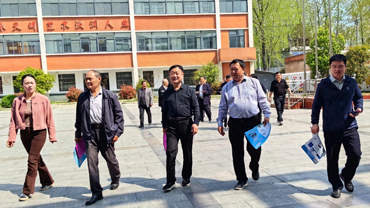 阜阳阜南组织部关工委开展“安全教育进校园”走进于集乡八里小学
