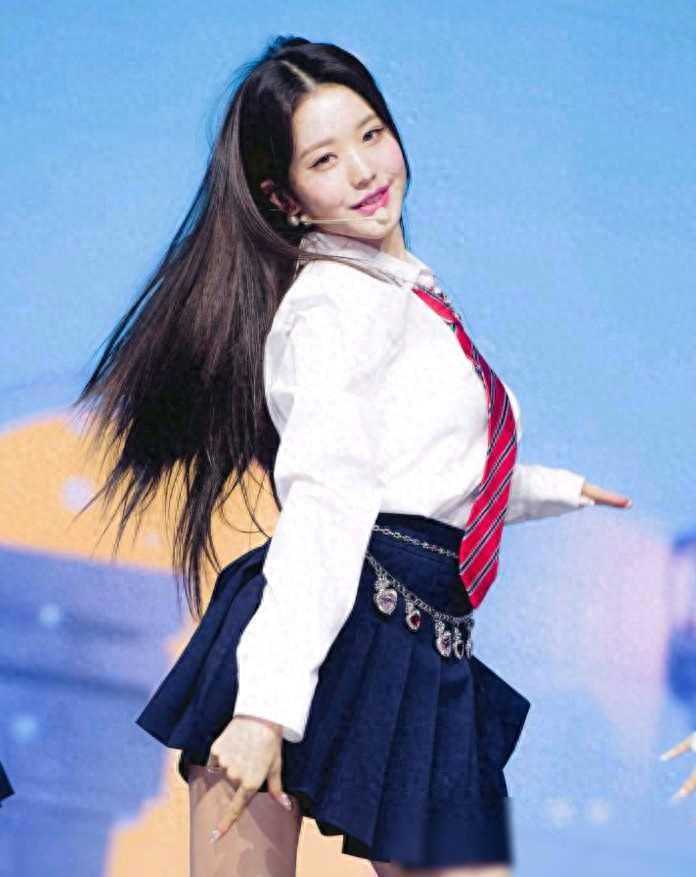 韩国扭臀女王张元英，一米大长腿太迷人了！20张高清照片走近她
