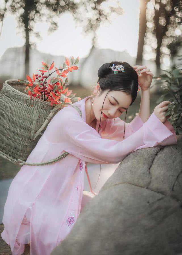超美的古风摄影，这两个小姐姐美的“闭月羞花”