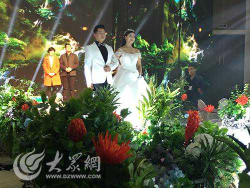 蓝海花海阁“憧憬”主题婚礼秀 惊艳亮相临沂