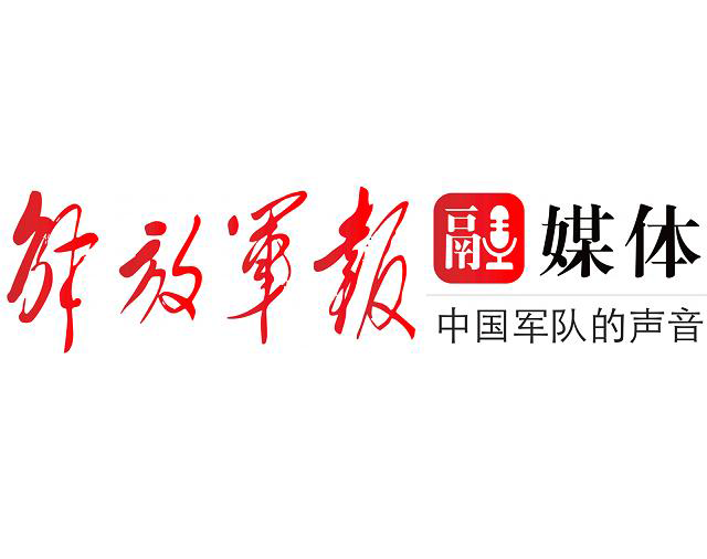 军报曝光空降兵如何进行“双路跳伞”：离机时记住把控好间隔，高空一定不要打开排气孔