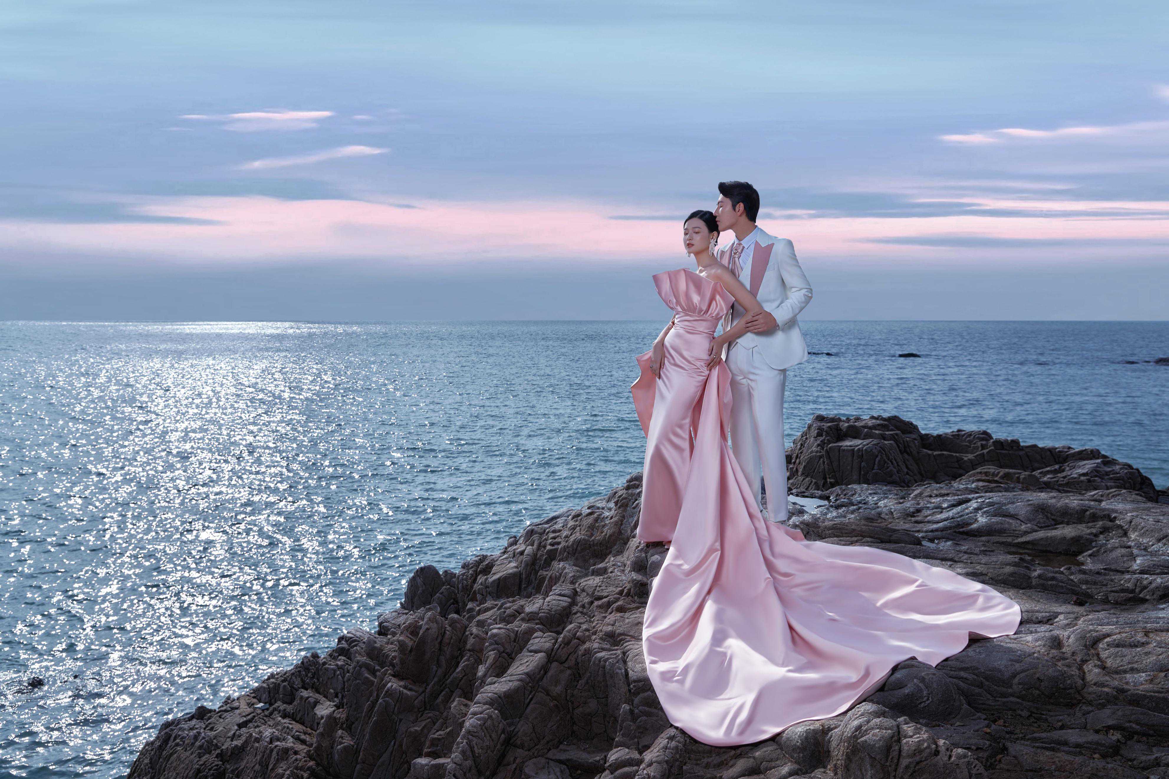青岛旅拍婚纱照哪家好？青岛婚纱摄影前十名都有哪些品牌？