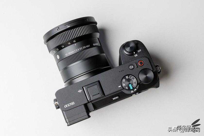 C画幅轻便超广变焦 适马10-18mm F2.8 DC DN | C评测