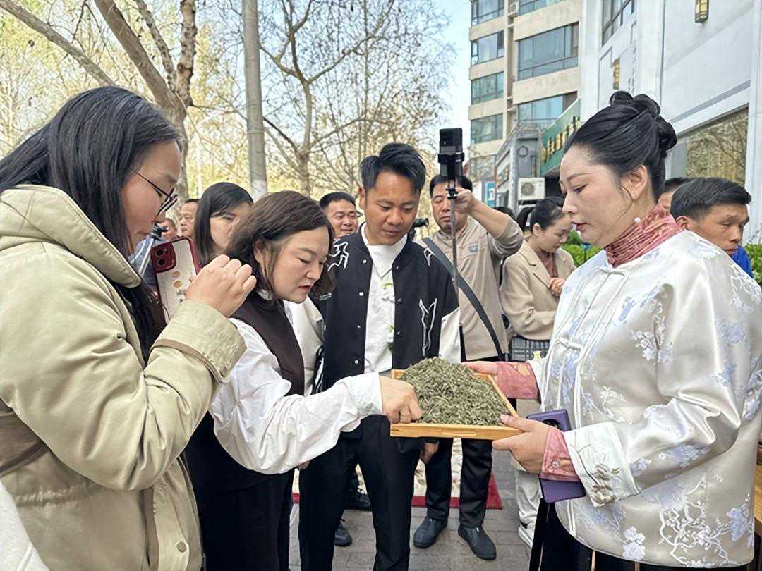 郑州院校社区非遗传承注入文化活力 助力地方经济绽放新光彩